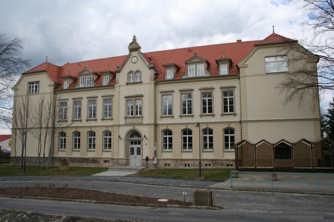 Grundschule Arnsdorf - Stolpener Straße