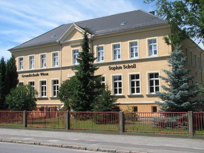Schulgebäude der Grundschule Wiesa "Sophie Scholl"