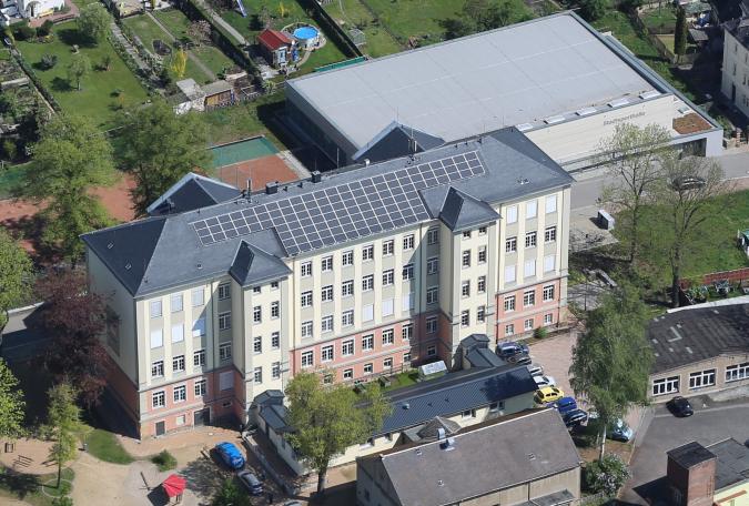 Geschwister-Scholl-Oberschule Roßwein mit Stadtsporthalle