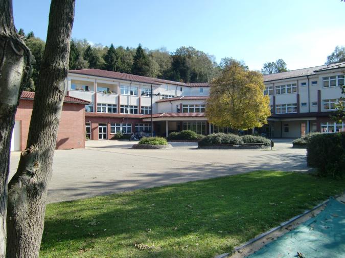 Ansicht Gymnasium Einsiedel -behindertenintegriert-