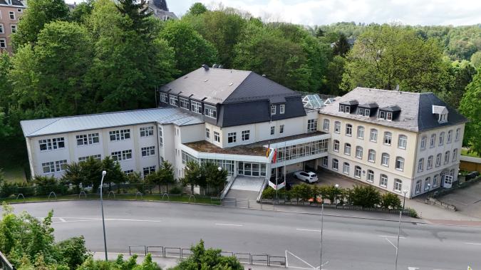 Schulgebäude Luftbild