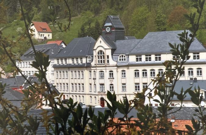 Vorderansicht/ Blick von der Bergstraße