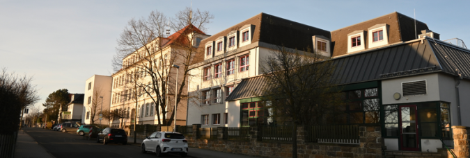 Ansicht der Oberschule Weixdorf