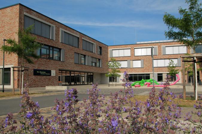 Eingangsbereich 145.OS