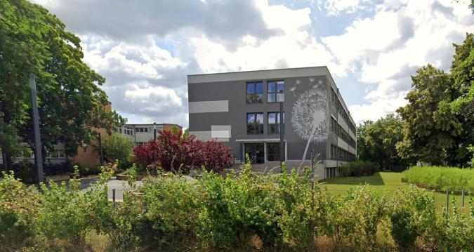 Mobile Raumeinheit vom Terrassenufer aus