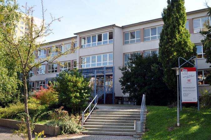 Adolph-Kolping-Schule Dresden und Schule für Kosmetik - zwei Schulen unter einem Dach