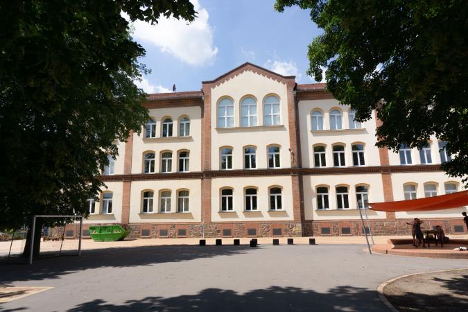 Schulhof der Leibniz-Grundschule Schkeuditz