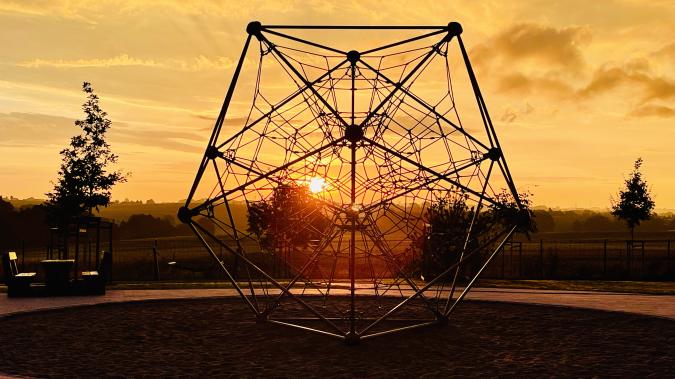 Spielgerät auf dem Schulhof