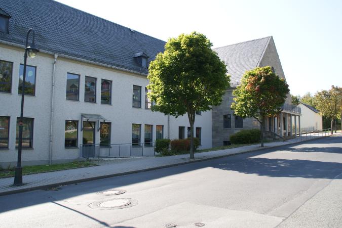Hauptgebäude der Grundschule Bad Elster