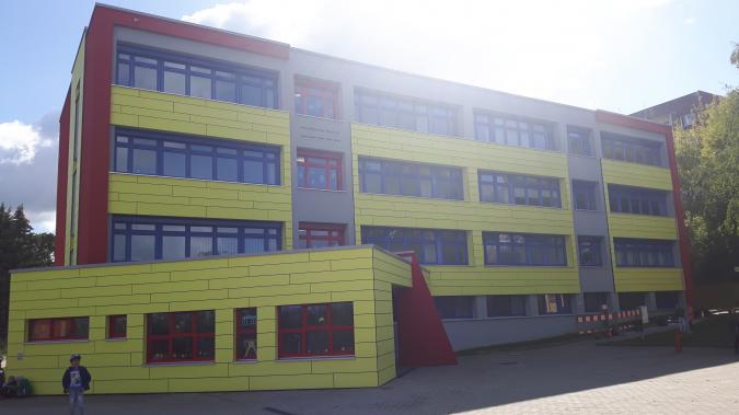 Comenius-Grundschule (Außenansicht)