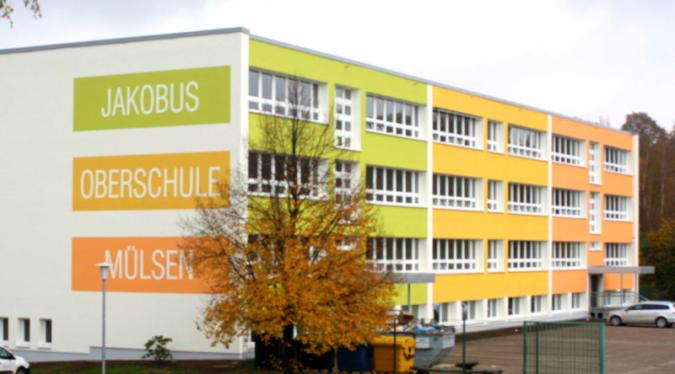 Blick auf die Schule