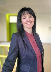 Schulleiterin Nadine Baldow-Fielder